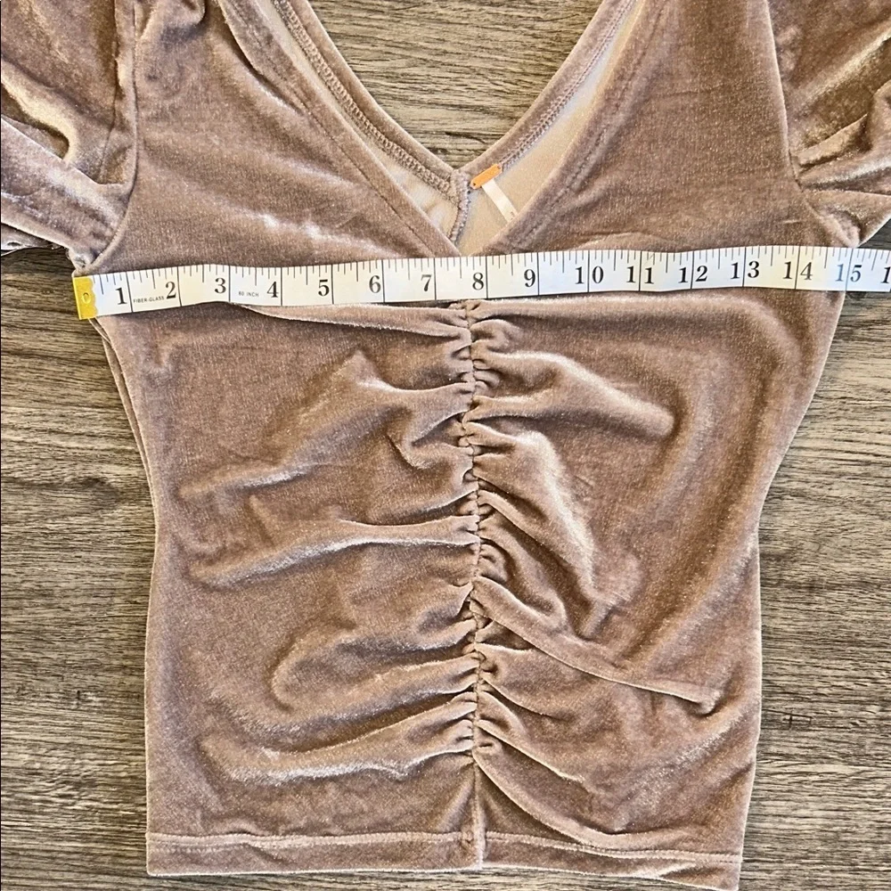 Free People Velvet Puff Sleeve Ruched Top XS Blush Pink Beige V Neck Boho